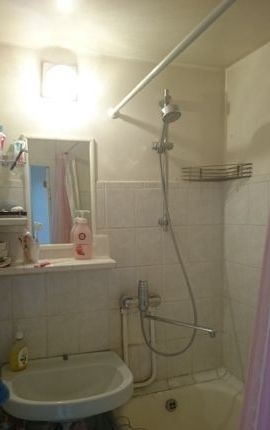 В квартире сдается комната.