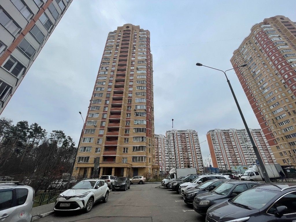Продаю 1-к квартиру.